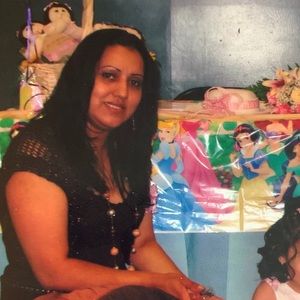 Meet your Posher, Maricela